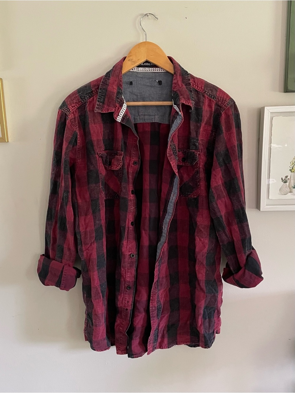 Men's Red & Black Plaid Button-Down Casual Shirt